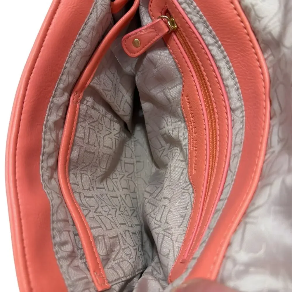 Danielle Nicole Raffia Tassel Crossbody Bag Coral Straw Chain Strap Clutch NWOT - Picture 5 of 9